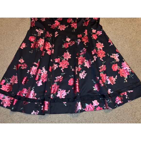 LANE BRYANT Black Fit-Flare Dress Pink Floral Vneck Romantic Formal Preppy 26/28 - Picture 9 of 11